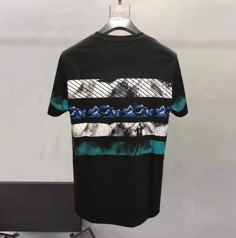 欧米メンズ2025夏新作ラウンドネック半袖疾走馬プリントファ - Mens Fashion Summer 2025 のレビューと価格