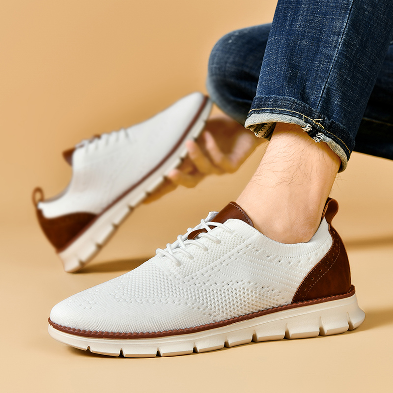 男性カジュアルシューズクラシック通気性ブローグフラットシュー - Casual Sneakers Men のレビューと価格